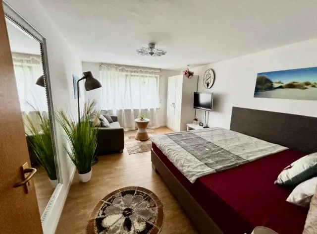 BookNoFees: Ruhiges Apartment mit eigenem Eingang und Gartenblick – Karlsruhe