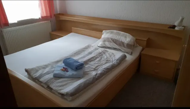 BookNoFees: Ferienwohnung in Schönfeld – Privatzimmer in einem Gästehaus in Schönfeld