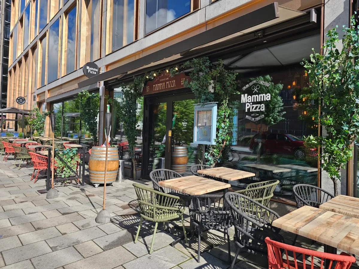 BookNoFees : Restaurant – Mamma Pizza Osteria di mare – Oslo – Mamma Pizza – Brasserie de fruits de mer, photo n° 1
