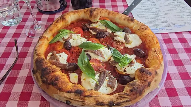 BookNoFees : Restaurant – Mamma Pizza Osteria di mare – Oslo – Mamma Pizza – Brasserie de fruits de mer, photo n° 3