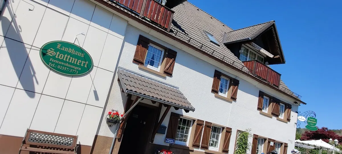 BookNoFees : Restaurant – Landhaus Stottmert – Herscheid – Maison de campagne Stottmert, photo n° 1