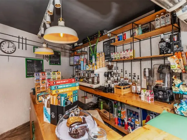 BookNoFees : Café – 5 to go – Bucharest – Plus que 5, photo n° 3