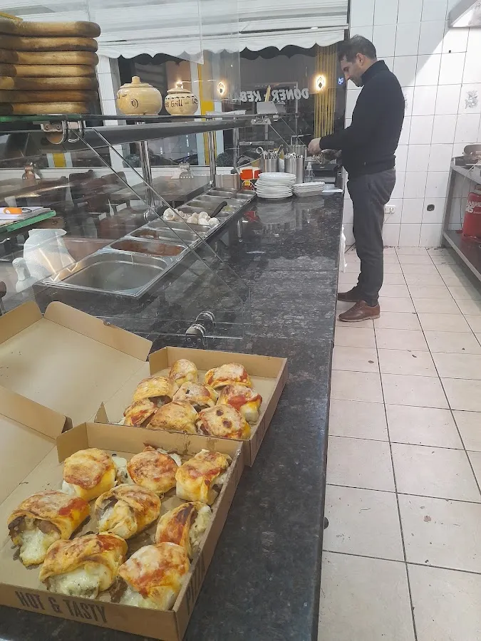 BookNoFees : Restaurant – Efes Grill Dönertaxi & Pizza – Bestwig – Efes Grill Dönertaxi & Pizza, photo n° 1