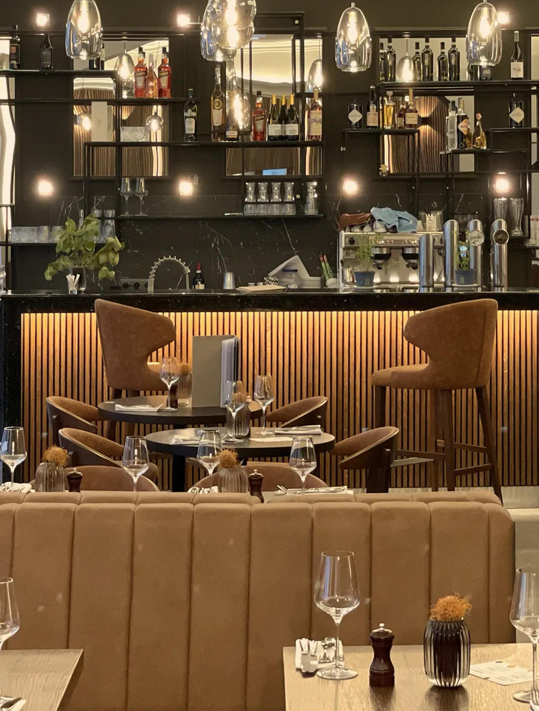 BookNoFees : Restaurant – Fine Fine – Vienna – Fin Fin, photo n° 1