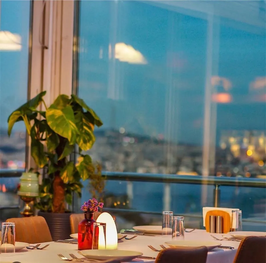 BookNoFees : Restaurant – Leb-i derya – Istanbul – Leb-i derya, photo n° 1