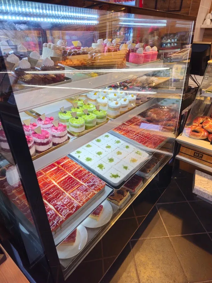 BookNoFees : Restaurant – Mera Bäckerei Simit Sarayi – Oer-Erkenschwick – Mera Bäckerei Simit Sarayi, photo n° 1