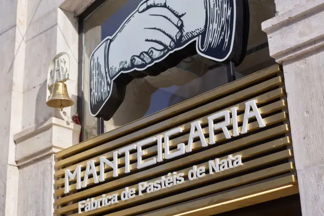 BookNoFees : Restaurant – Manteigaria - Fábrica de Pastéis de Nata Rambuteau – Paris – Manteigaria - Usine de pâtisseries « Pastéis de Nata » Rambuteau, photo n° 3
