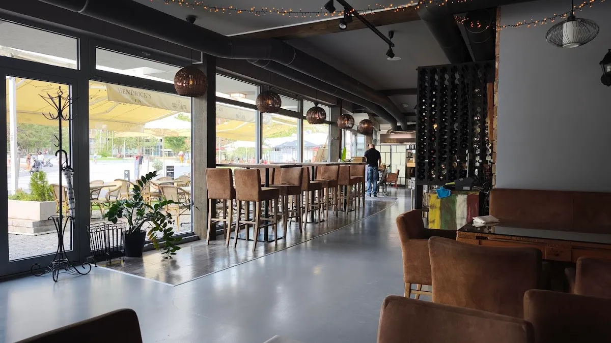 BookNoFees : Restaurant – LIBERTÁ – Bratislava – LIBERTÁ, photo n° 1