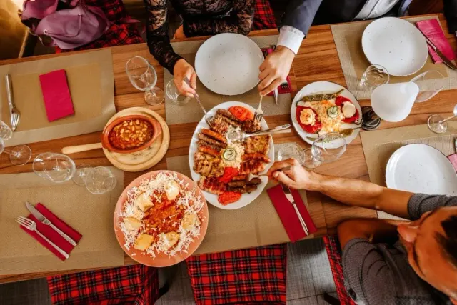 BookNoFees : Restaurant – To Je To balkan žar – Ljubljana – C'est ça, le barbecue des Balkans, photo n° 3