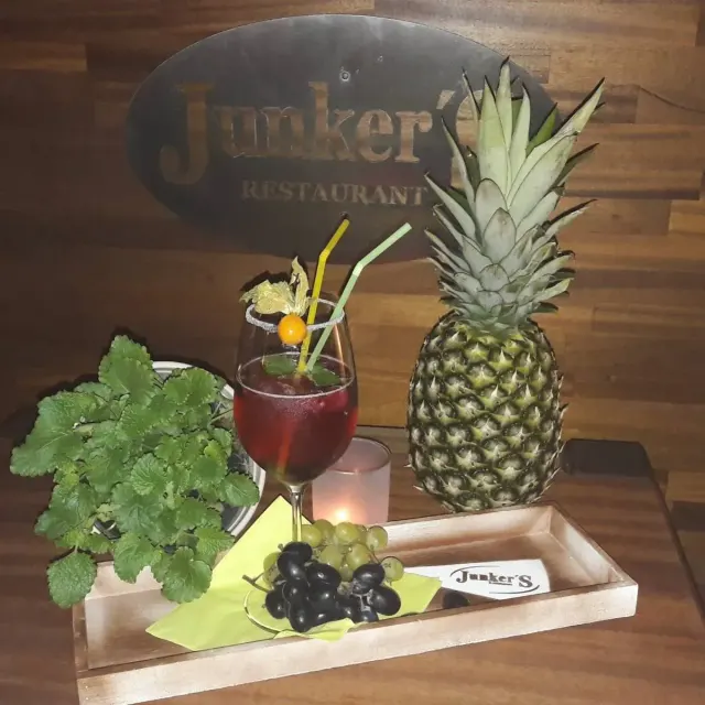 BookNoFees: Junkers Restaurant, Bad Sassendorf