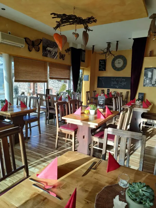 BookNoFees : Restaurant – Junkers Restaurant – Bad Sassendorf – Restaurant Junkers, photo n° 2
