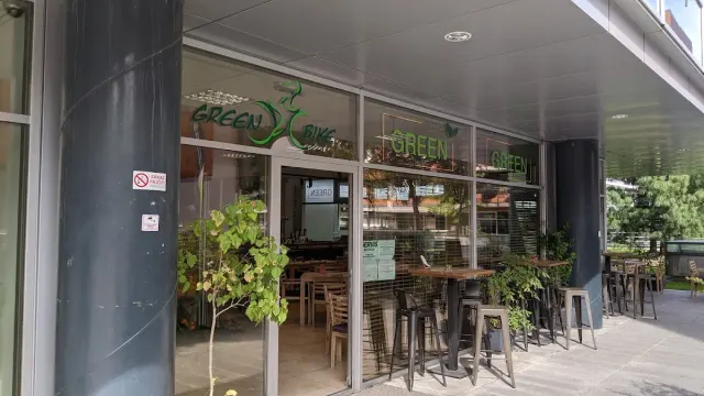 BookNoFees: Green Bike Cafe, Bratislava