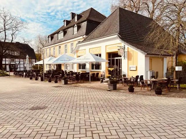 BookNoFees : Café – Parkhotel & Kur-Café Bad Sassendorf – Bad Sassendorf – Parkhotel & Kur-Café de Bad Sassendorf, photo n° 2