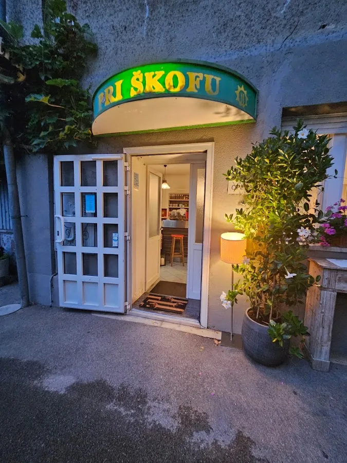 BookNoFees : Restaurant – Pri Škofu – Ljubljana – Près de Škof, photo n° 1