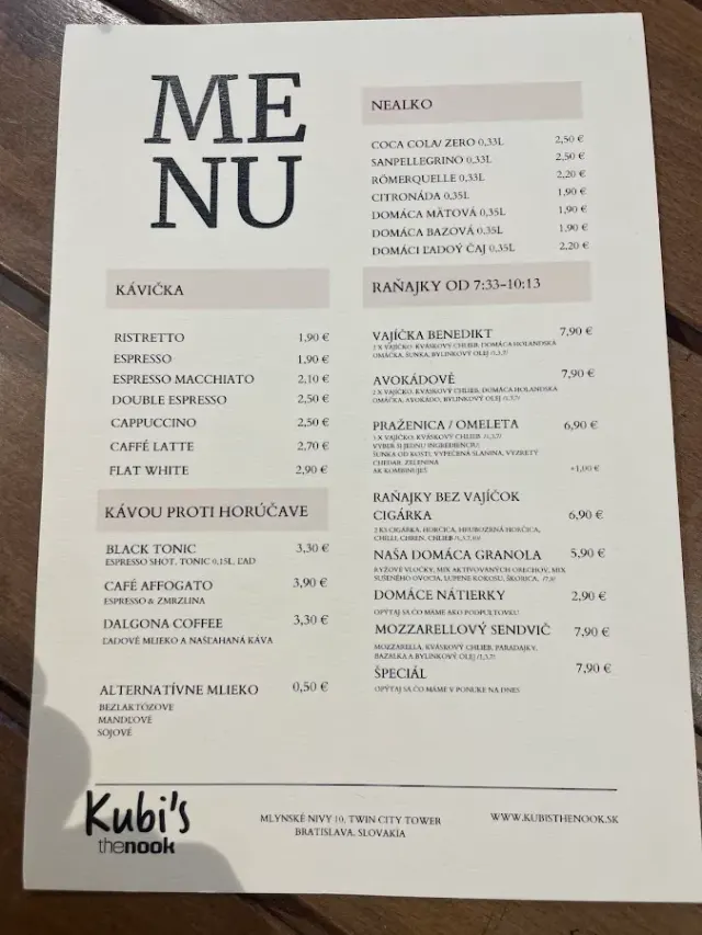 BookNoFees : Café – The Nook – Bratislava – Le Nook, photo n° 2