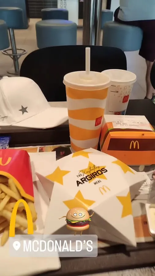 BookNoFees : Snack – McDonald's – Athens – McDonald's, photo n° 3