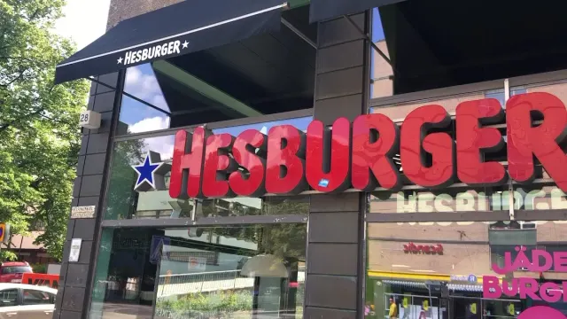 BookNoFees : Snack – Hesburger – Helsinki – Hesburger, photo n° 2