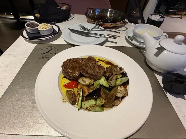 BookNoFees: Lutak Bistro & Pastry, Belgrade