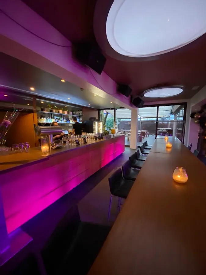 BookNoFees : Restaurant – Kavarna Sputnik – Ljubljana – Café Sputnik, photo n° 1