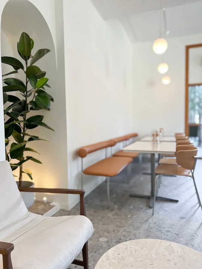 BookNoFees : Café – Ari's Corner – Stockholm – Le coin d'Ari, photo n° 1