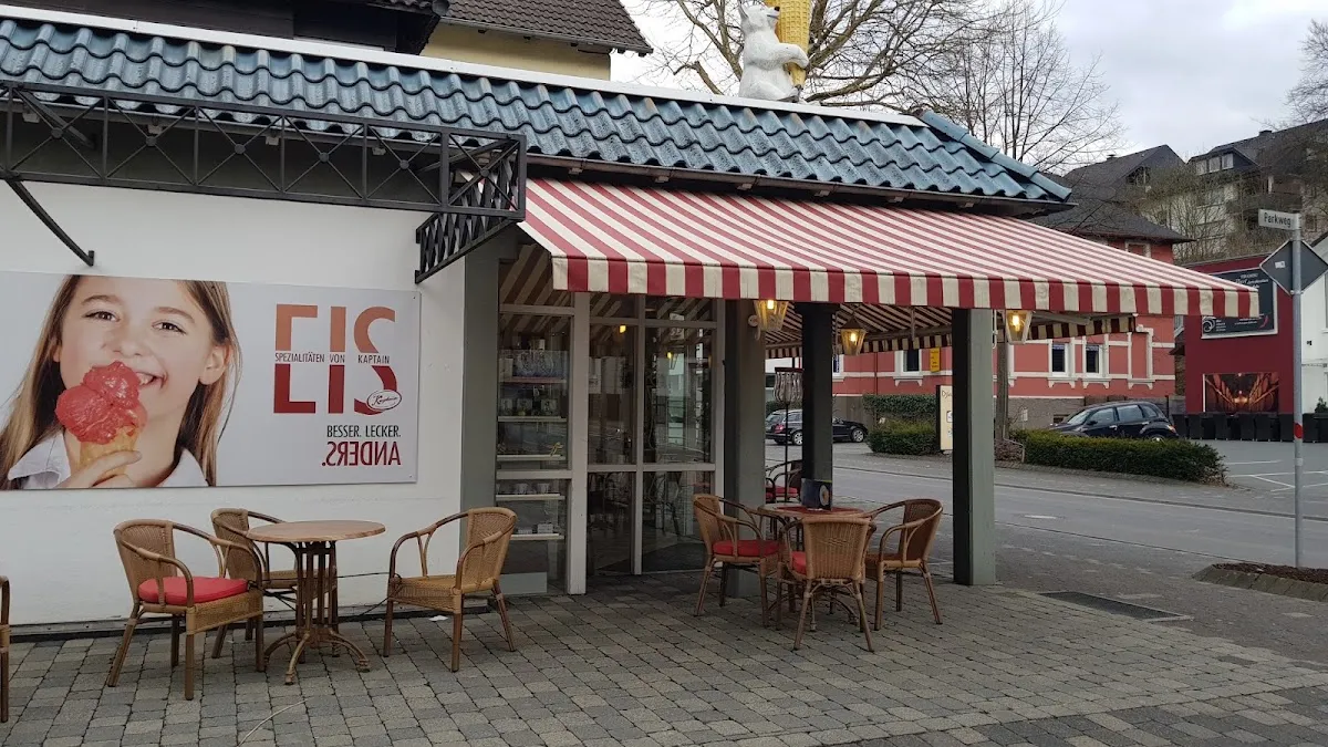 BookNoFees : Restaurant – Konditorei-Café Kaptain – Eslohe – Pâtisserie-café Kaptain, photo n° 1