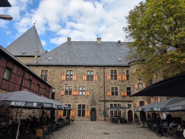 BookNoFees : Restaurant – Restaurant Haus Kemnade – Hattingen – Restaurant Haus Kemnade, photo n° 2