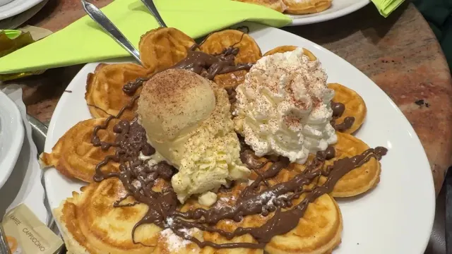 BookNoFees : Restaurant – Eiscafe San Remo – Lünen – Eiscafé San Remo, photo n° 3