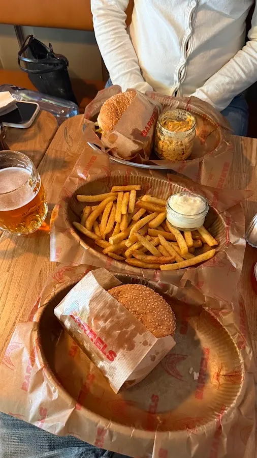 BookNoFees : Snack – Barrels Burgers & Beer – Stockholm – Barrels Burgers & Beer, photo n° 2