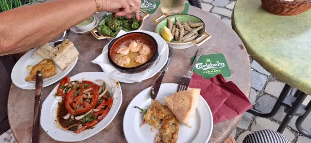 BookNoFees : Restaurant – Locanta Tapas Bar Gaststätte – Schwerte – Locanta Tapas Bar - Restaurant, photo n° 2