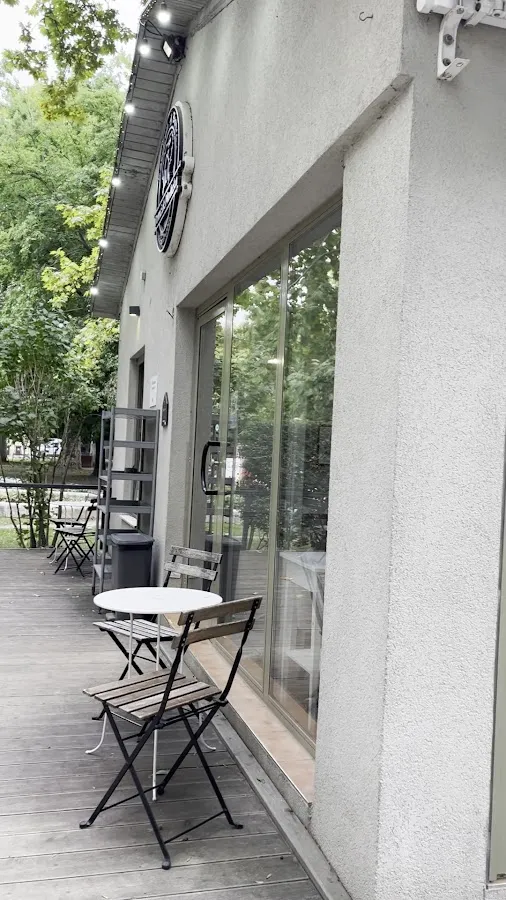 BookNoFees : Café – Domček Medická – Bratislava – La petite maison de Medická, photo n° 3