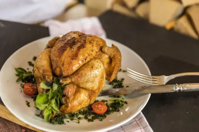 BookNoFees : Snack – Witwe Bolte Hähnchengrill – Ense – Veuve Bolte, rôtisserie de poulets, photo n° 2