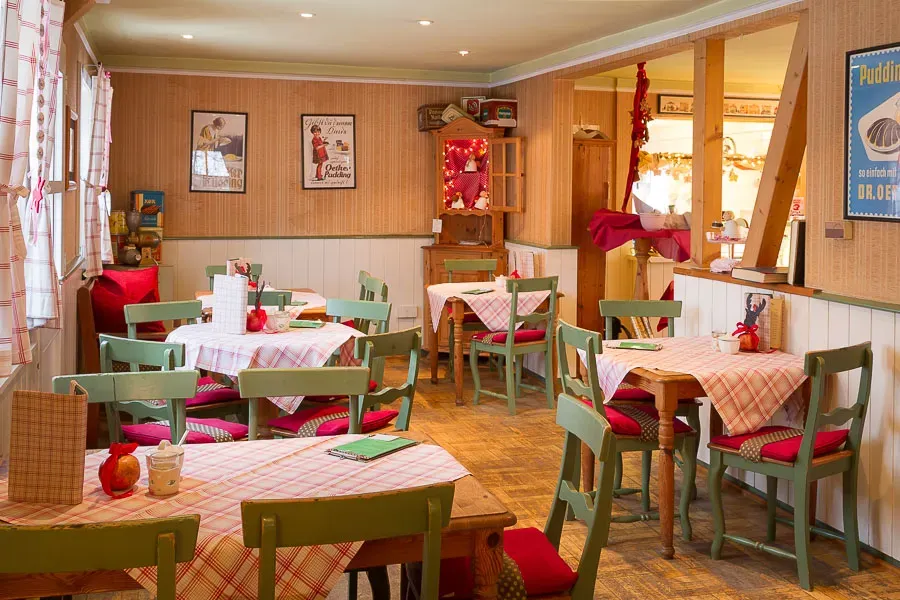 BookNoFees : Boulangerie – Café Backes – Schmallenberg – Café Backes, photo n° 1