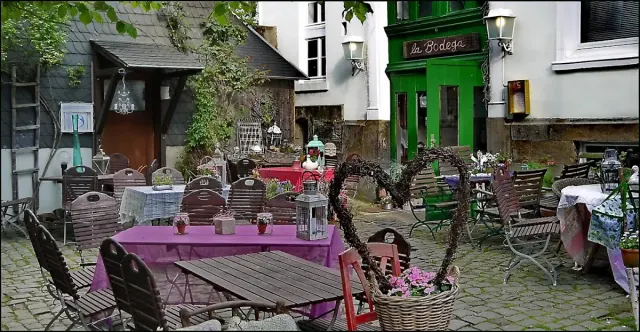 BookNoFees: Flor De Sal Restaurant, Schwelm