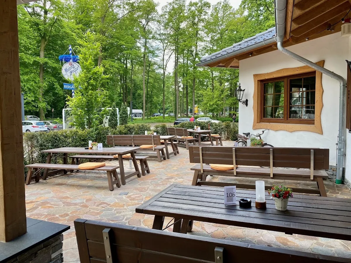 BookNoFees : Restaurant – Dorf Alm Lippstadt – Lippstadt – Village d'Alm à Lippstadt, photo n° 1