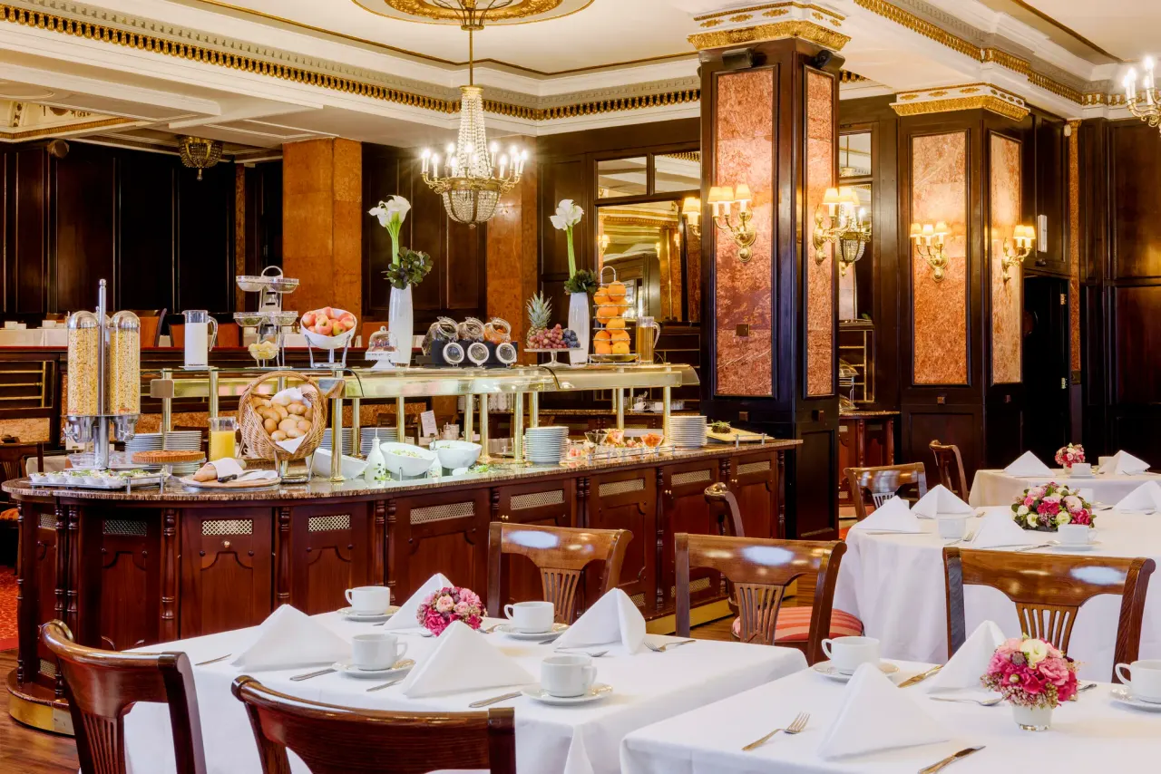 BookNoFees : Restaurant – Café Astoria – Budapest – Café Astoria, photo n° 1