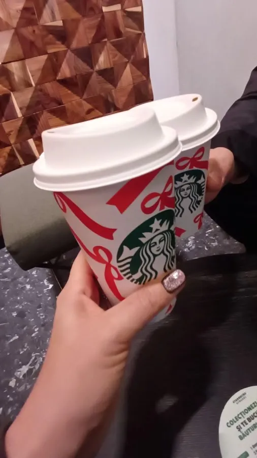BookNoFees : Restaurant – Starbucks – Bucharest – Starbucks, photo n° 3