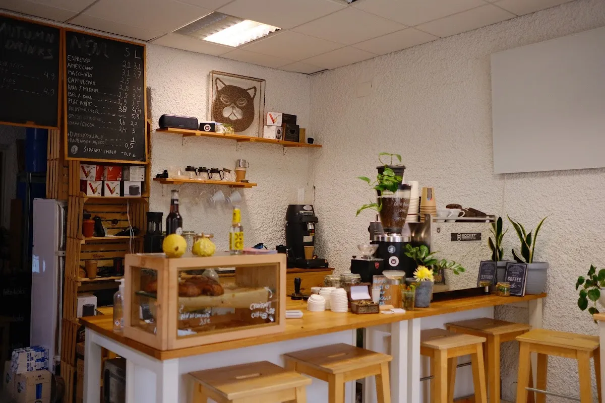BookNoFees : Café – Mala Pražarna – Ljubljana – Mala Pražarna, photo n° 1