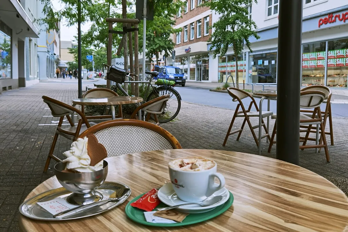 BookNoFees : Glacier – Tiziana Eiscafé – Dortmund – Tiziana Eiscafé, photo n° 1
