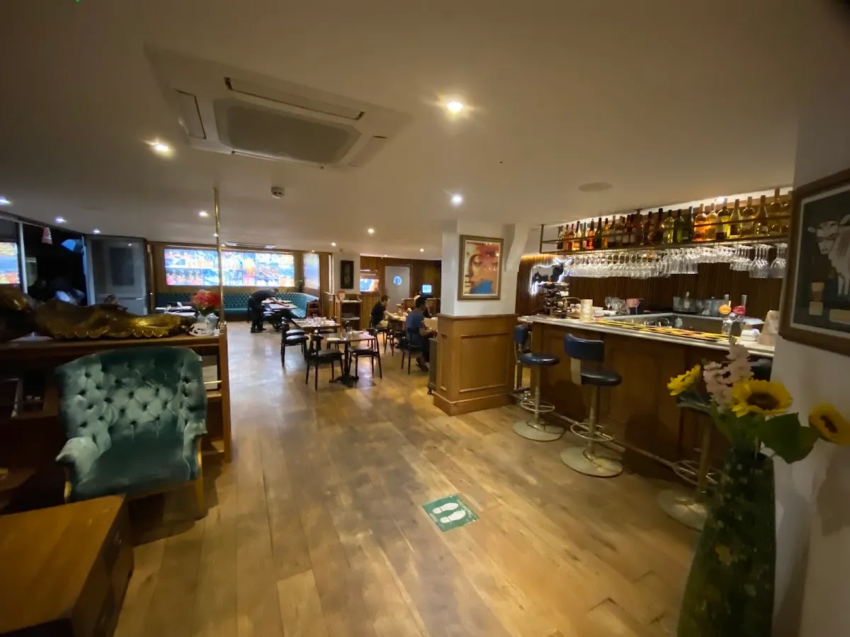 BookNoFees : Restaurant – Holy Cow – London – Bon sang !, photo n° 1