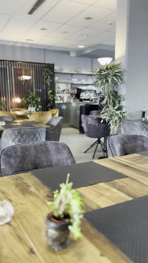 BookNoFees : Restaurant – BiBi perzijska restavracija – Ljubljana – BiBi, restaurant persan, photo n° 3