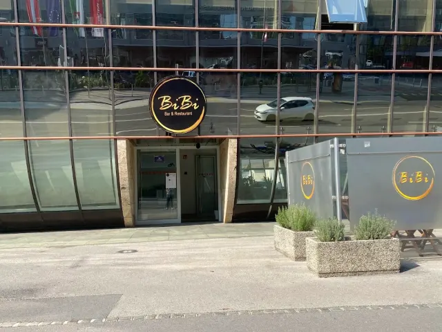 BookNoFees: BiBi perzijska restavracija, Ljubljana