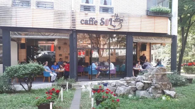 BookNoFees: Caffe Sol, Belgrade