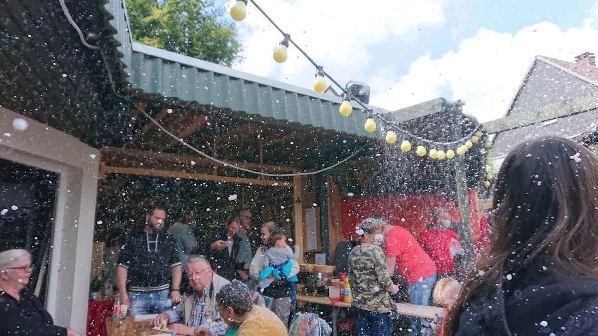 BookNoFees : Café – Cafe "Klunterbunt" – Nachrodt-Wiblingwerde – Café « Klunterbunt », photo n° 1