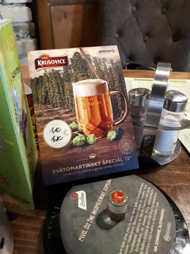 BookNoFees : Restaurant – U Zeleného stromu – Bratislava – Près de l'arbre vert, photo n° 2