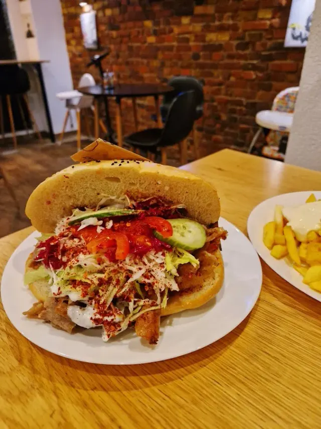 BookNoFees : Restaurant – Korki's Street Food – Bönen – La cuisine de rue de Korki, photo n° 3