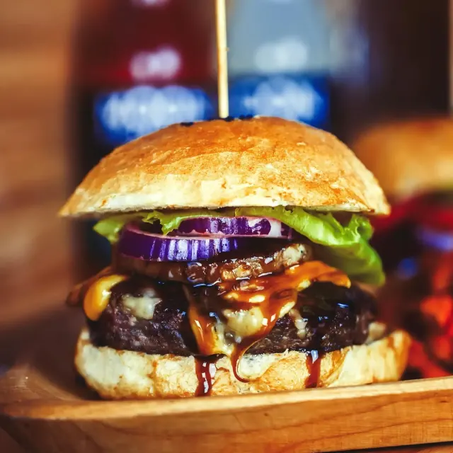 BookNoFees : Snack – Hamburger z Karaibów – Warsaw – Hamburger des Caraïbes, photo n° 3