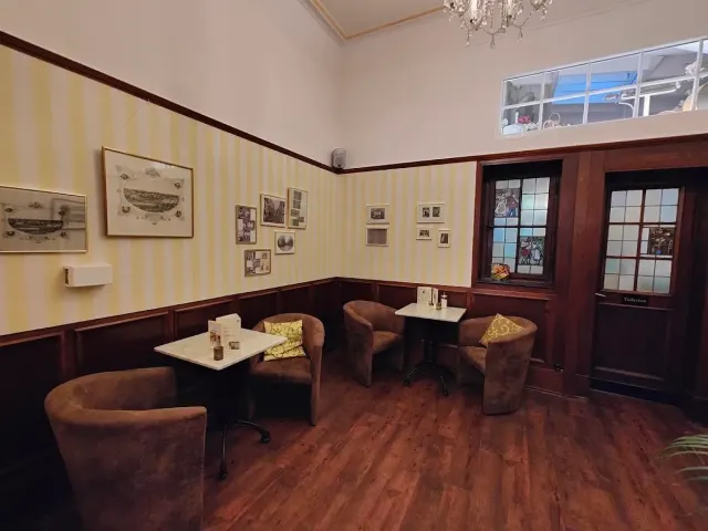 BookNoFees : Restaurant – Conditorei Weßling – Lüdenscheid – Pâtisserie Weßling, photo n° 3
