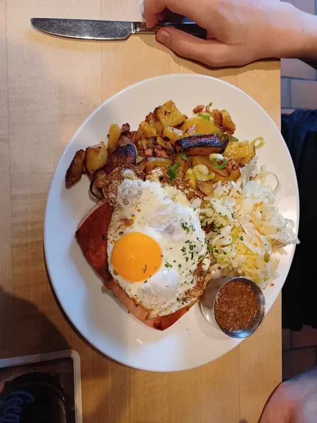 BookNoFees : Restaurant – Restaurant Trotzenburg – Meinerzhagen – Restaurant Trotzenburg, photo n° 2