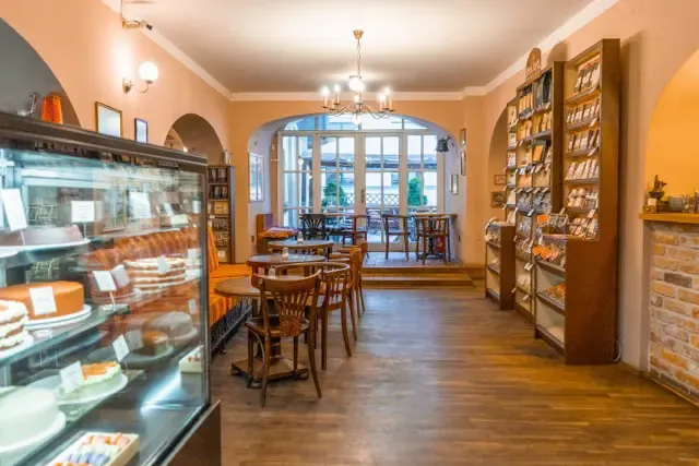 BookNoFees : Café – Choco-Café U Červené židle – Prague – Choco-Café « U Červené židle », photo n° 3