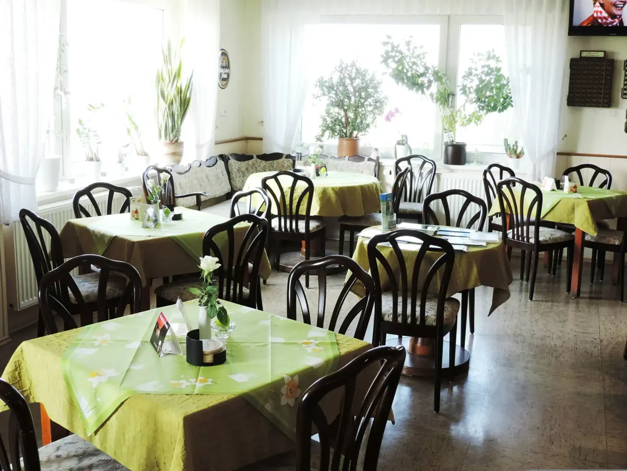 BookNoFees : Restaurant – Gasthof Schulte – Möhnesee-Theiningsen – Auberge Schulte, photo n° 1